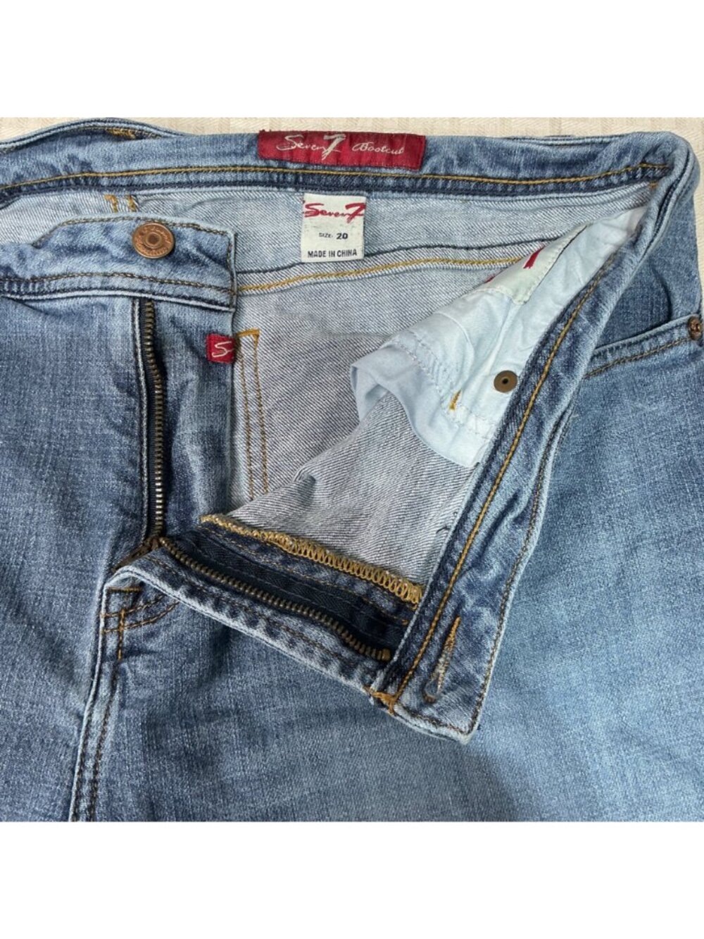 Seven7 Women's Bootcut Jeans Size 20 Light Wash Stretch Denim - Picture 3 of 9